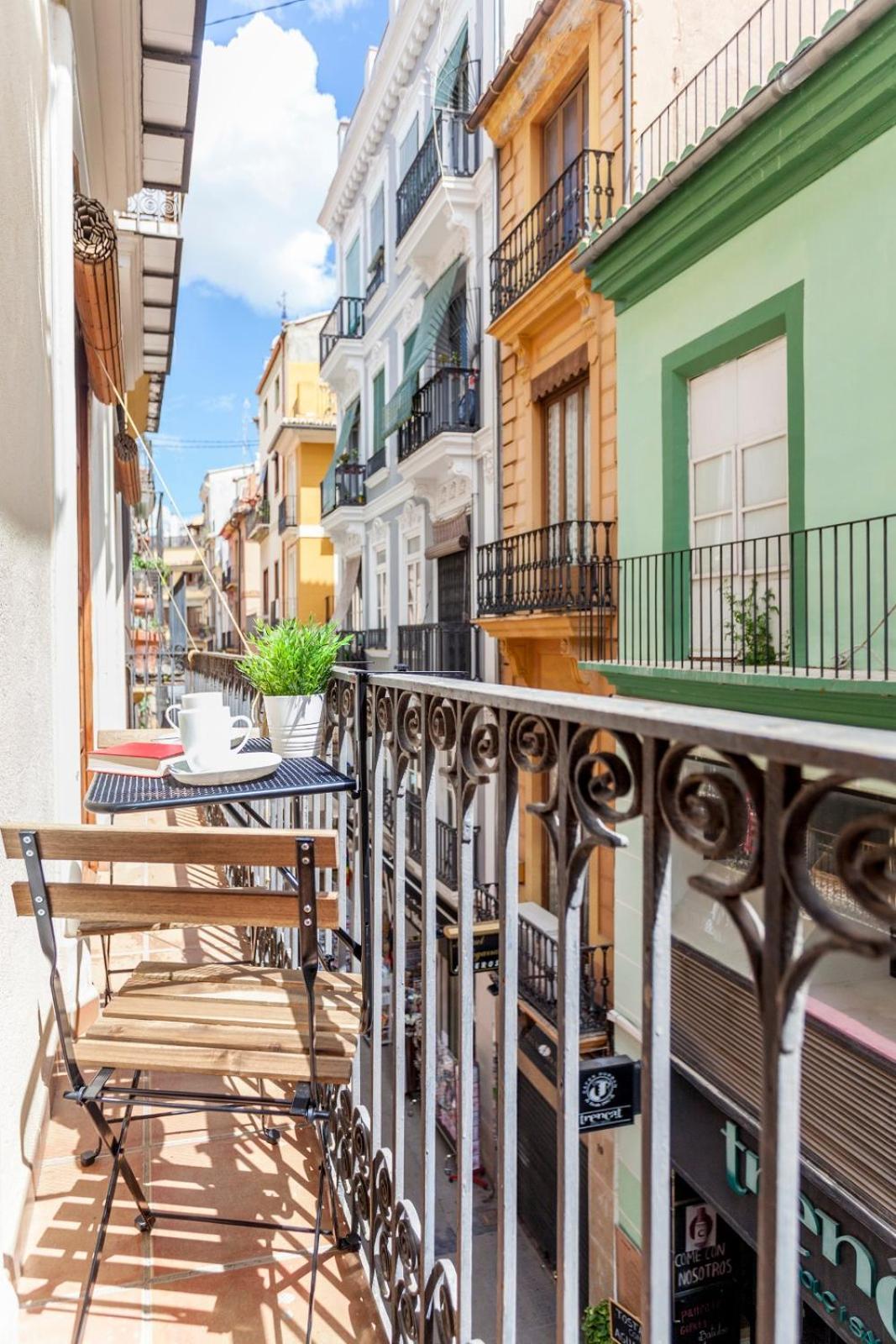 Modern Flat By Mercado Central In Ciutat Vella Valenza Esterno foto